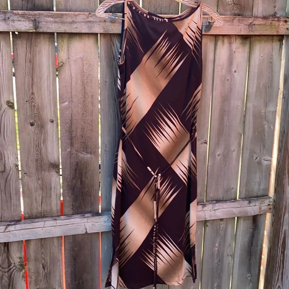 Niche Brown patterned dress sz. S